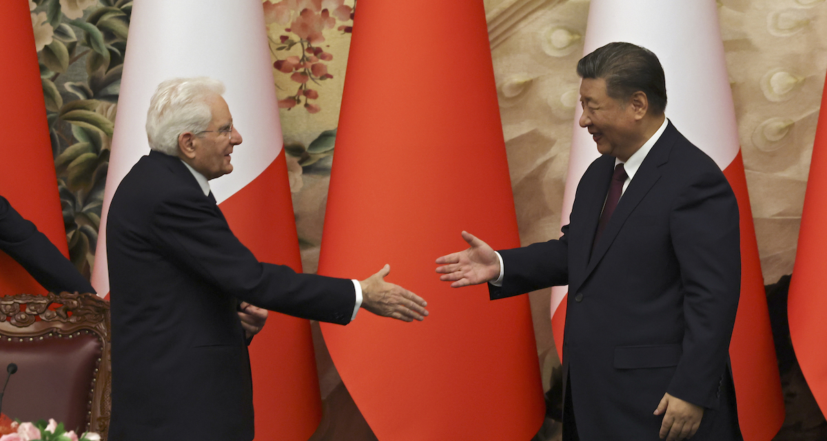 Il presidente cinese Xi Jinpingincontra il presidente italiano Sergio Mattarella a Pechino